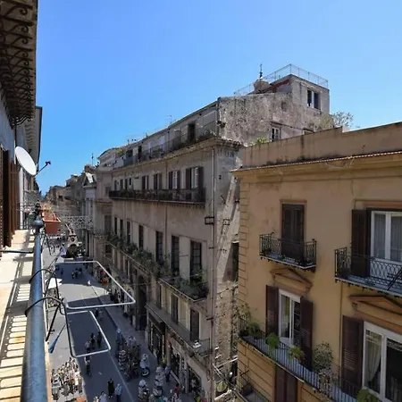 Iflat Casa Teso Con Terrazza Sui Tetti Apartment